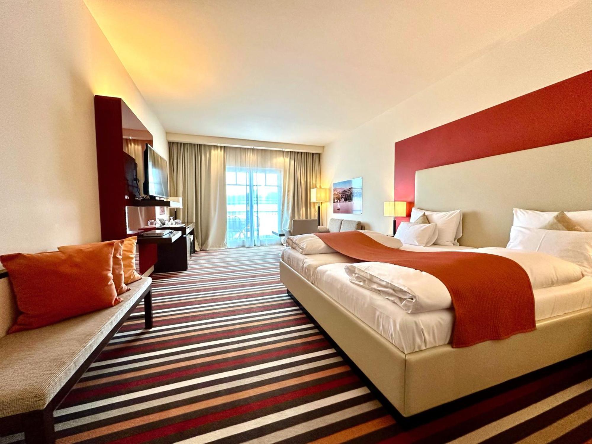 Casinohotel Velden Velden am Wörthersee Esterno foto
